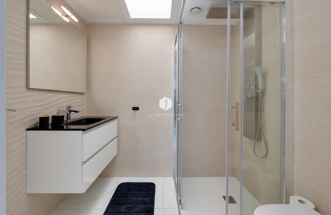 Tweedehands - Chalet -
Torrevieja - Los Balcones