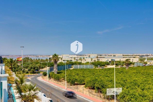 Tweedehands - Chalet -
Torrevieja - Los Balcones
