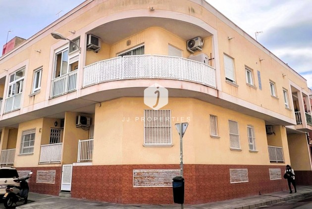 D'occasion - Appartement -
Torrevieja - Playa de los Locos