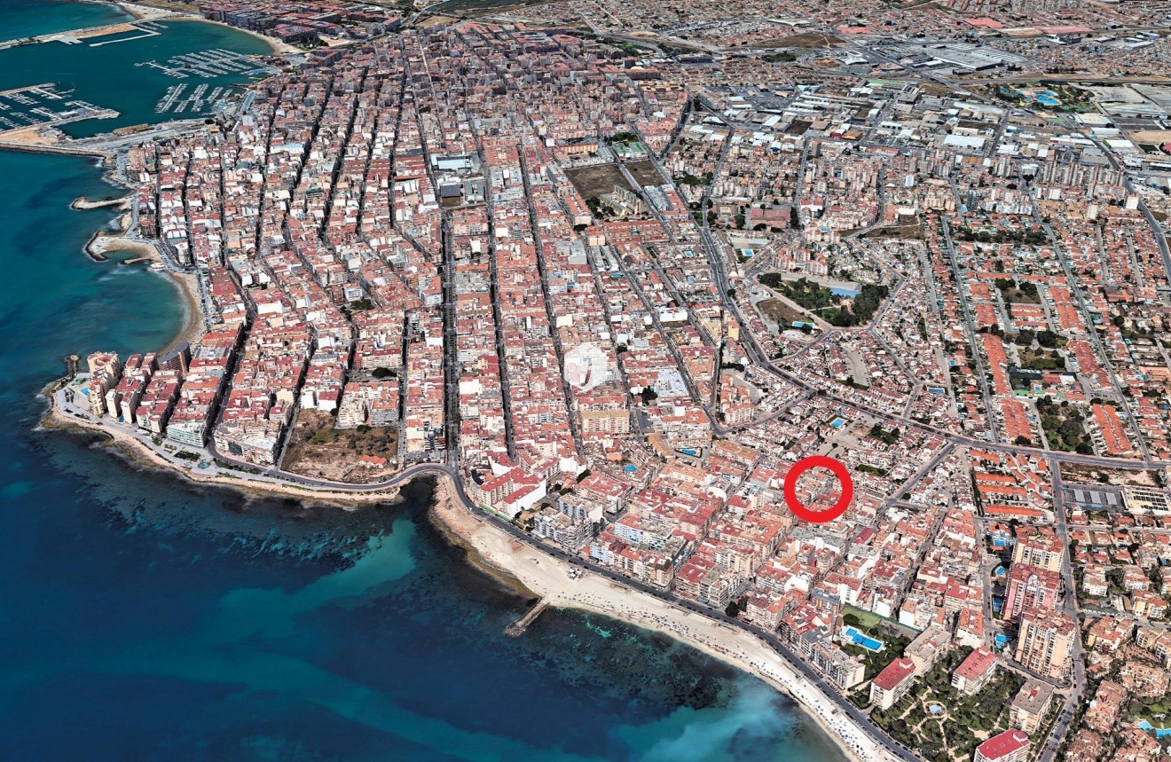 D'occasion - Appartement -
Torrevieja - Playa de los Locos