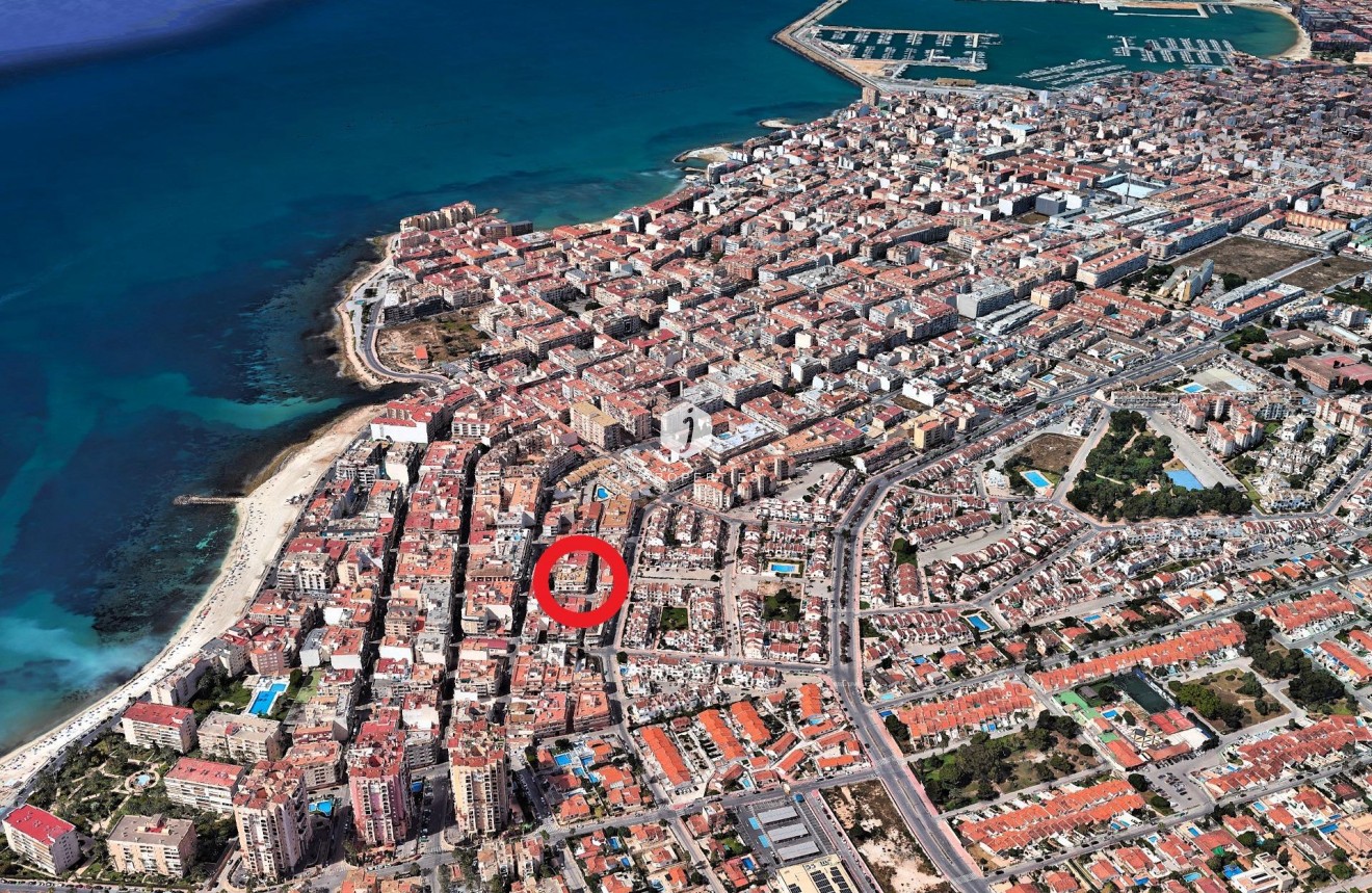 D'occasion - Appartement -
Torrevieja - Playa de los Locos