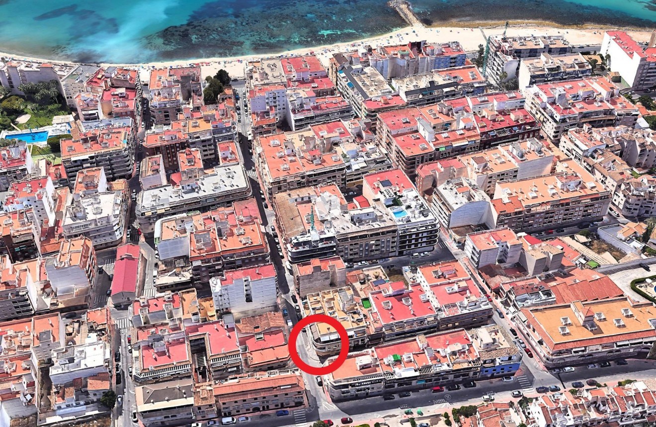 D'occasion - Appartement -
Torrevieja - Playa de los Locos