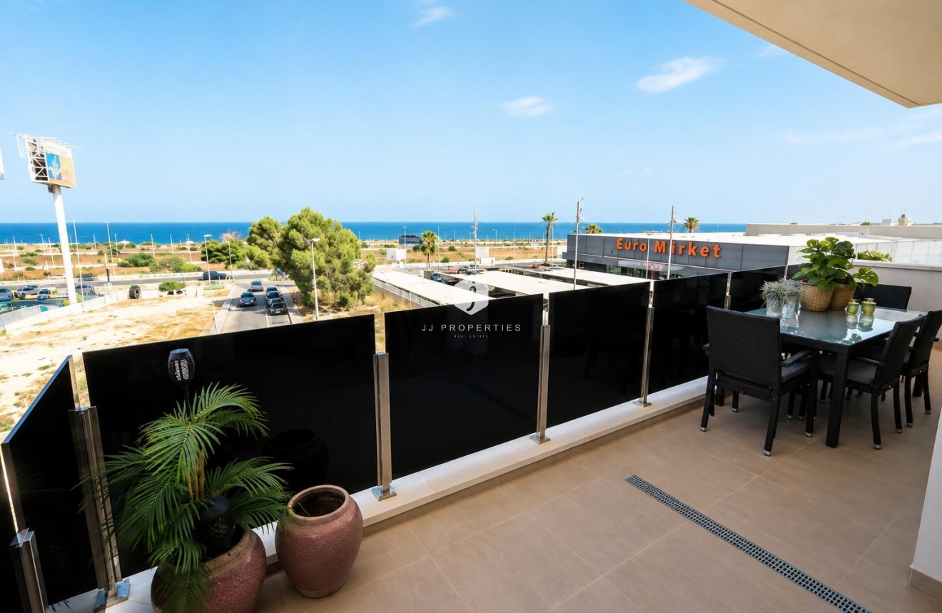 Aus zweiter Hand - Wohnung -
Orihuela Costa - Costa Blanca