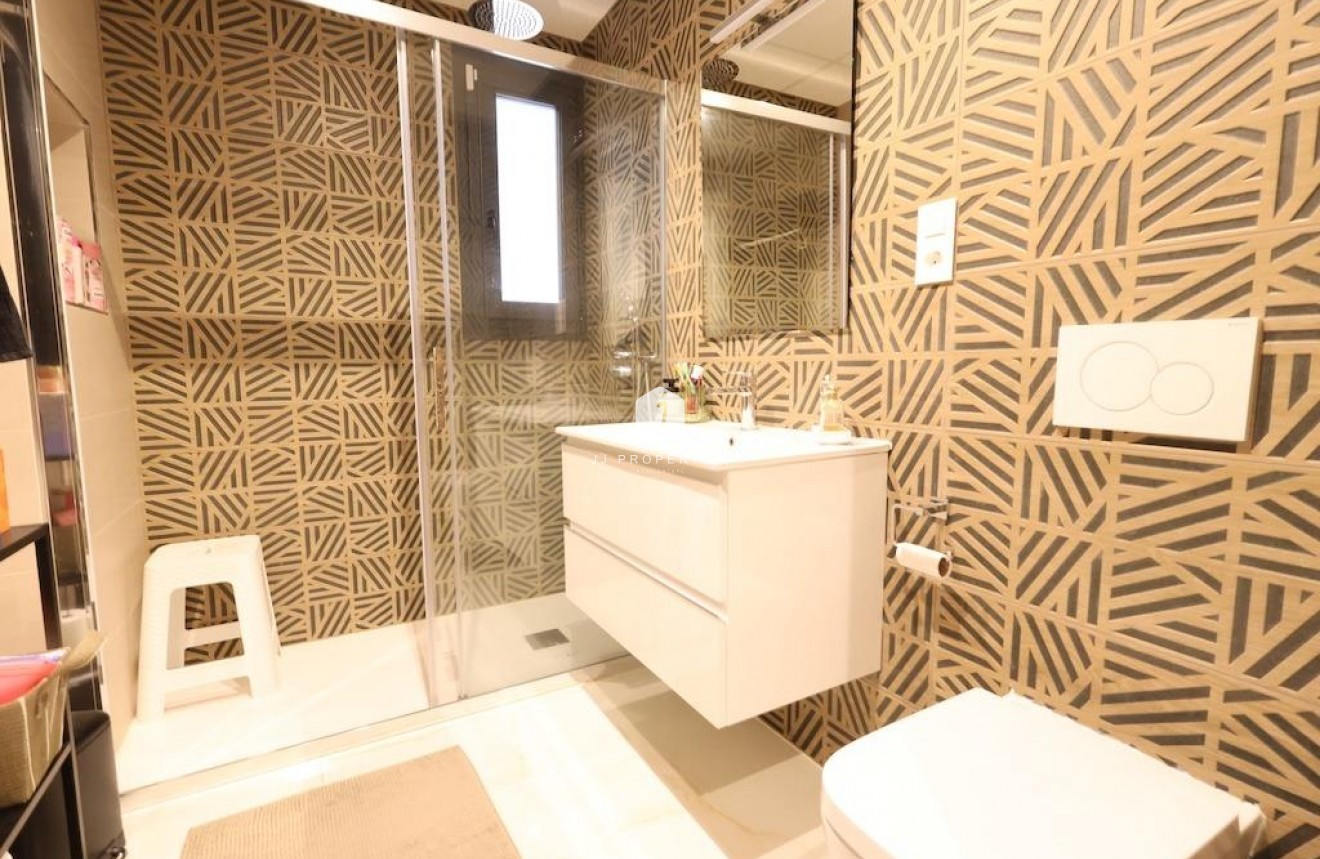 Aus zweiter Hand - Wohnung -
Orihuela Costa - Costa Blanca