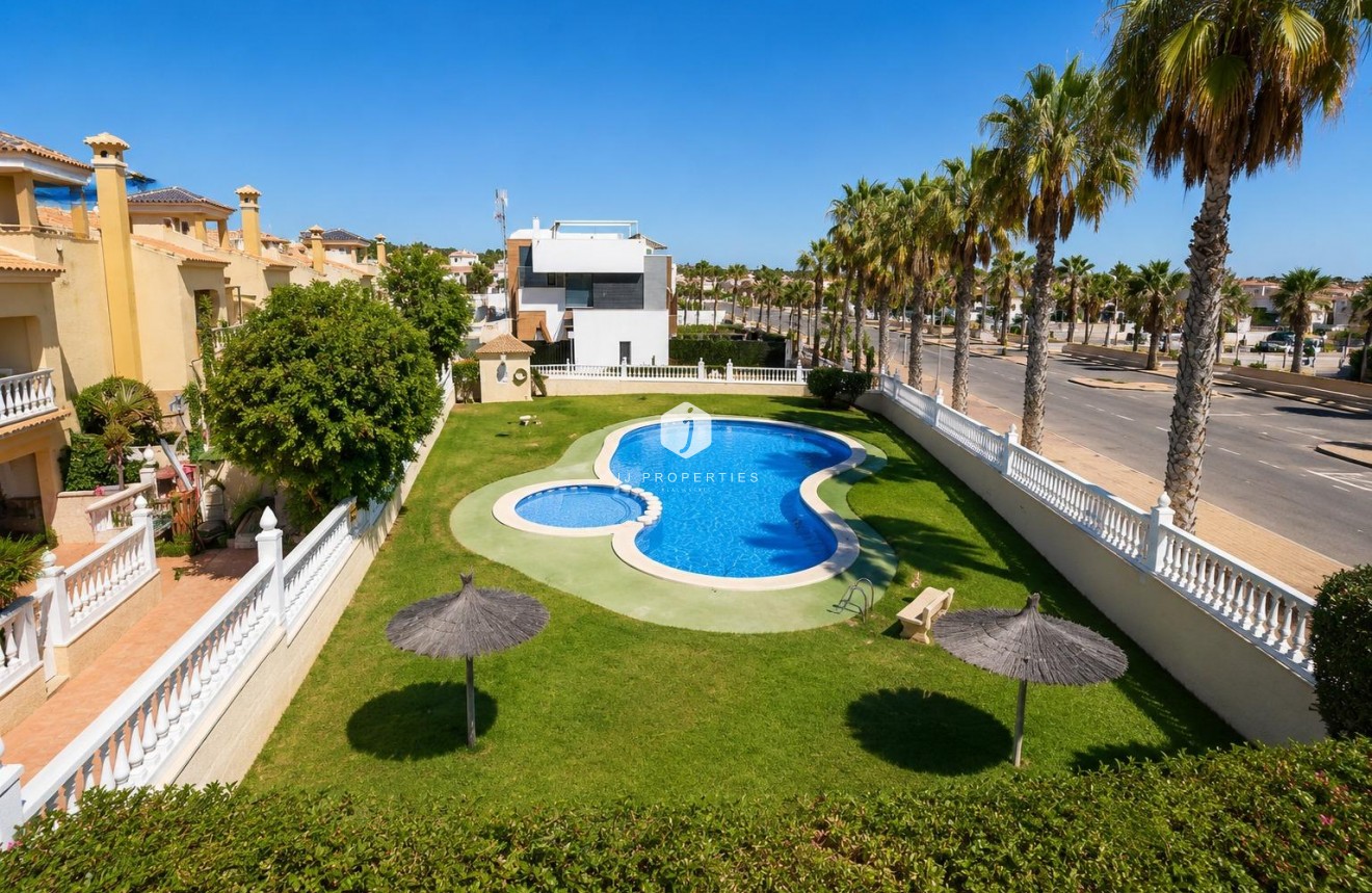 Resale - Apartment / flat -
Orihuela Costa - Costa Blanca