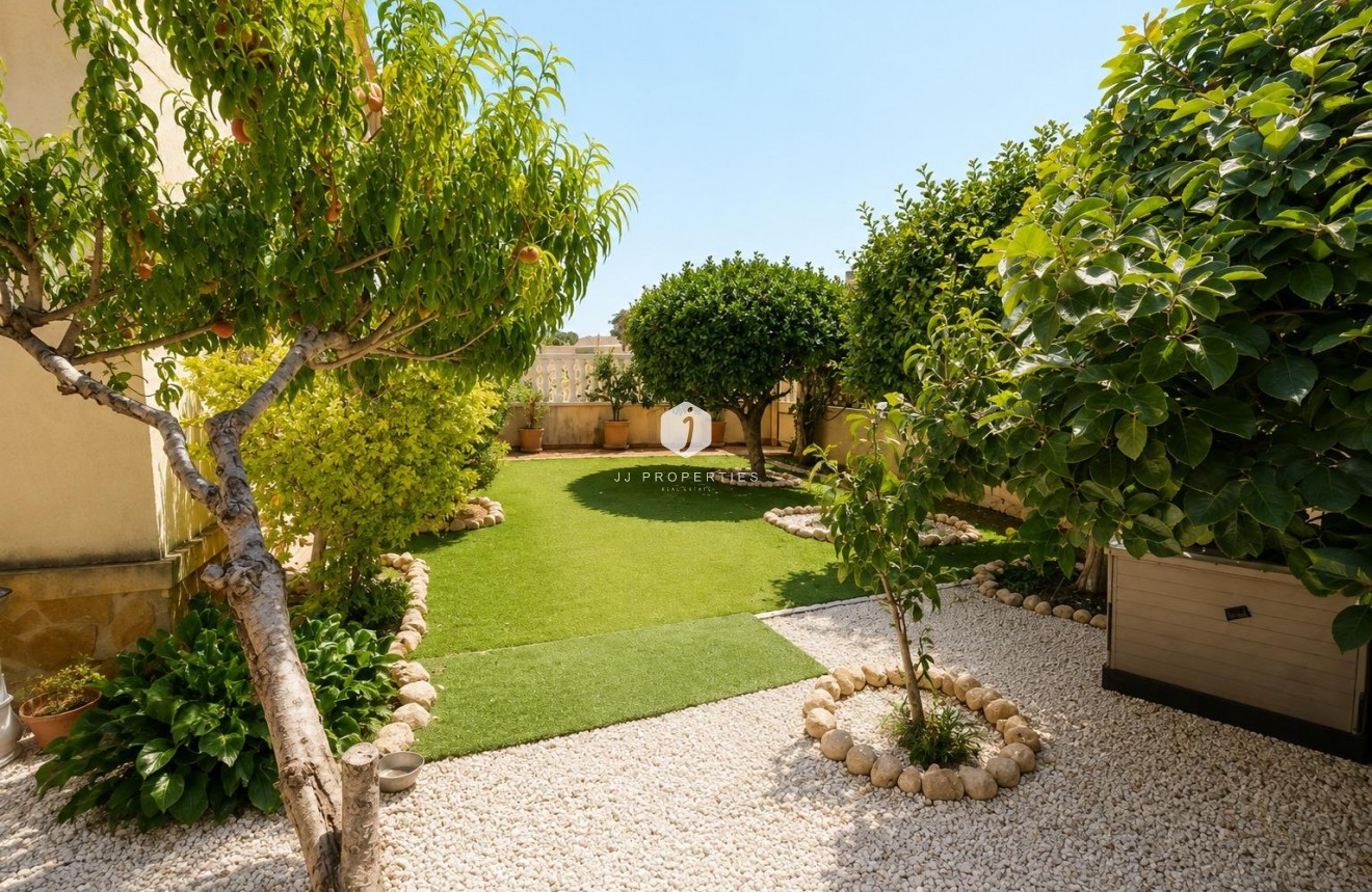Resale - Apartment / flat -
Orihuela Costa - Costa Blanca