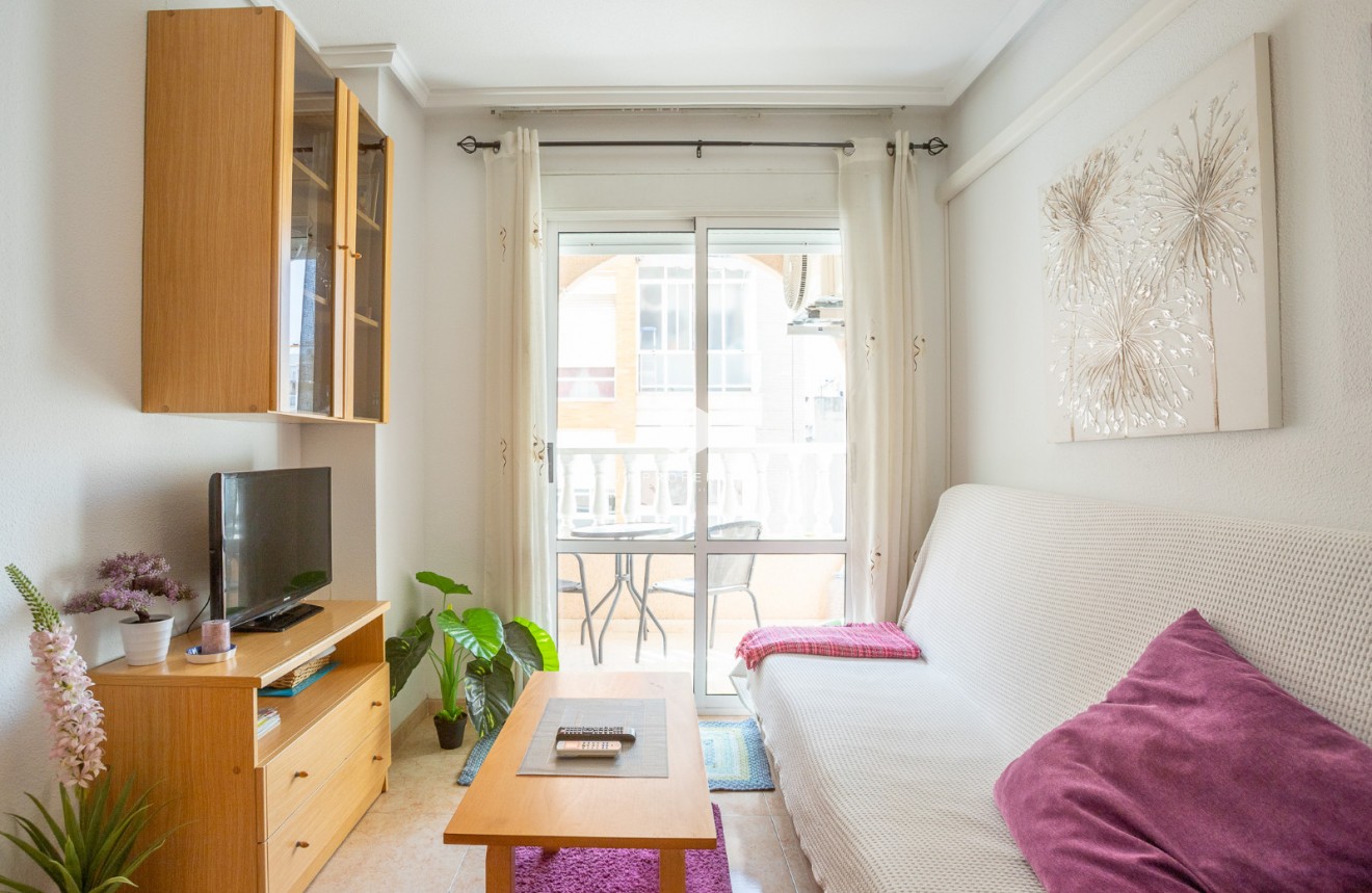 Tweedehands - Appartement / flat -
Torrevieja - Costa Blanca