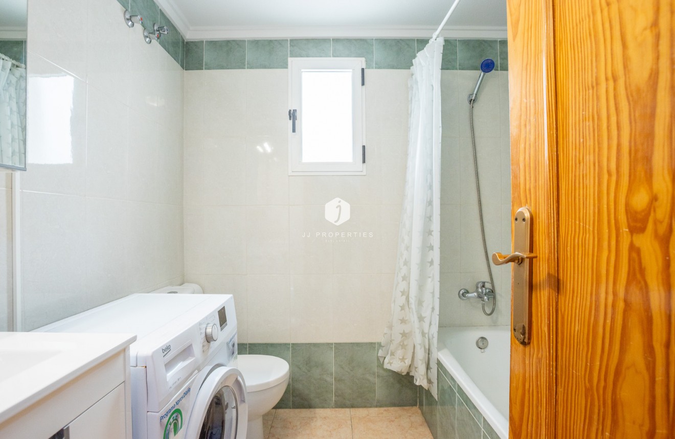 Tweedehands - Appartement / flat -
Torrevieja - Costa Blanca
