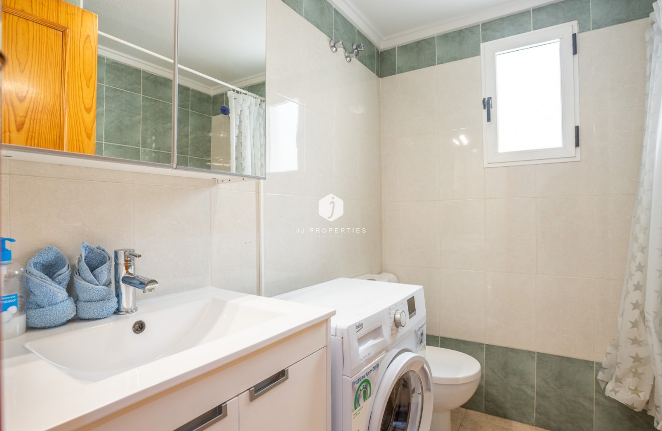 Tweedehands - Appartement / flat -
Torrevieja - Costa Blanca