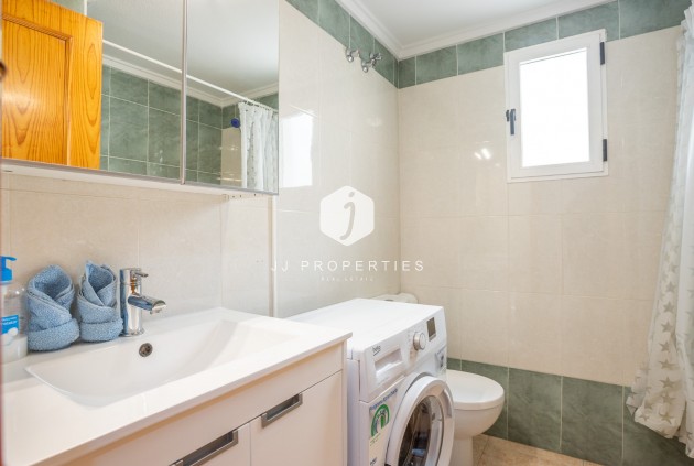 Tweedehands - Appartement / flat -
Torrevieja - Costa Blanca
