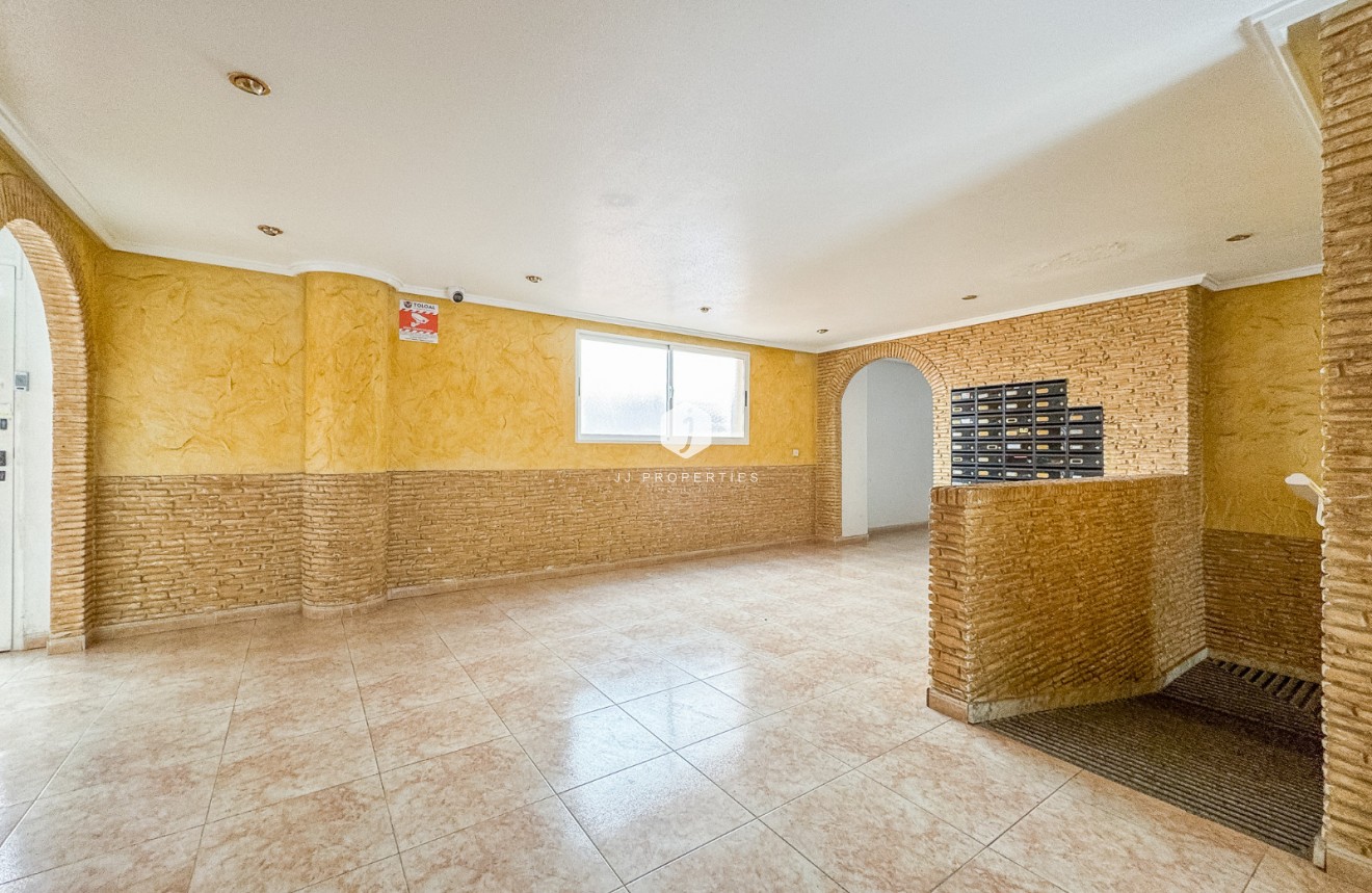 Tweedehands - Appartement / flat -
Torrevieja - Costa Blanca