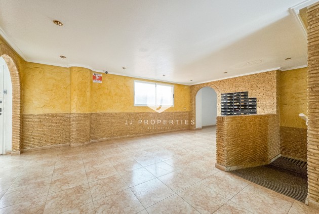 Tweedehands - Appartement / flat -
Torrevieja - Costa Blanca