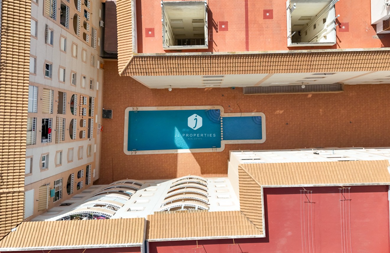 Tweedehands - Appartement / flat -
Torrevieja - Costa Blanca