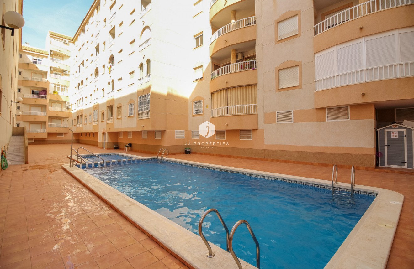 Tweedehands - Appartement / flat -
Torrevieja - Costa Blanca