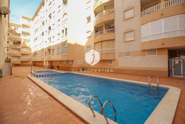 Tweedehands - Appartement / flat -
Torrevieja - Costa Blanca
