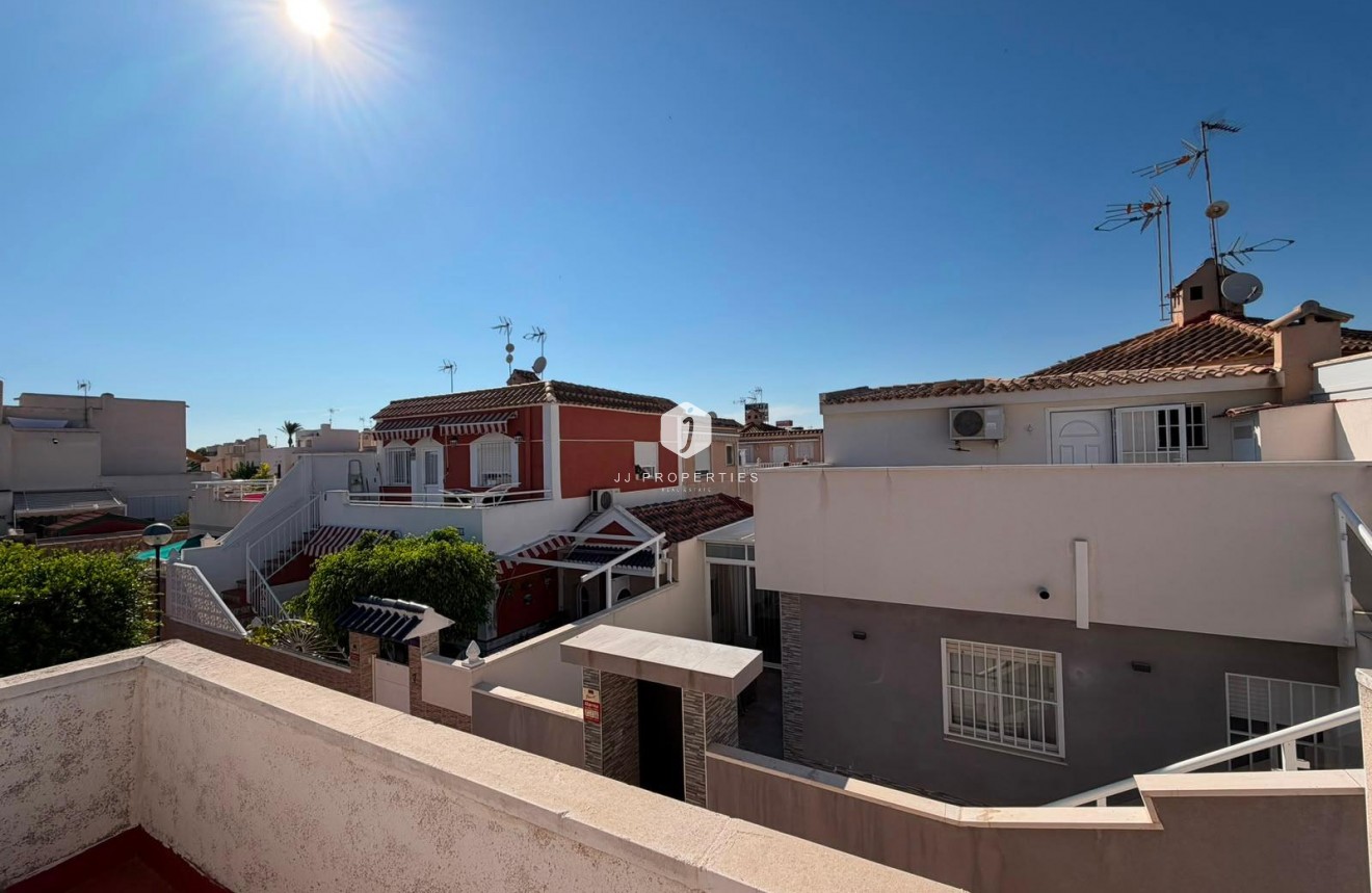 Z drugiej ręki - Szalet -
Torrevieja - Carrefour