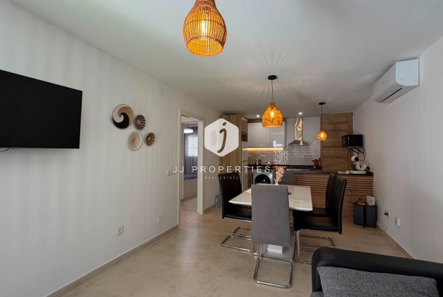 Tweedehands - Bungalow -
Torrevieja - La veleta
