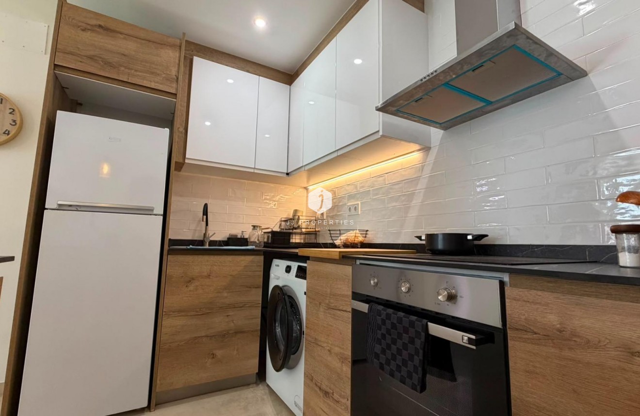Tweedehands - Bungalow -
Torrevieja - La veleta