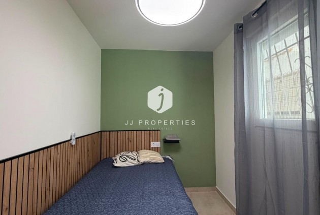 Tweedehands - Bungalow -
Torrevieja - La veleta