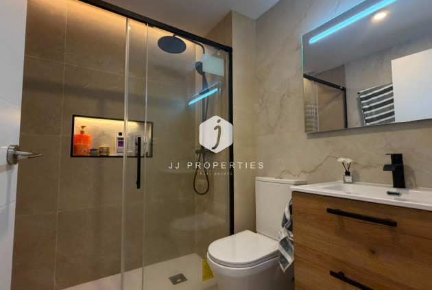 Tweedehands - Bungalow -
Torrevieja - La veleta