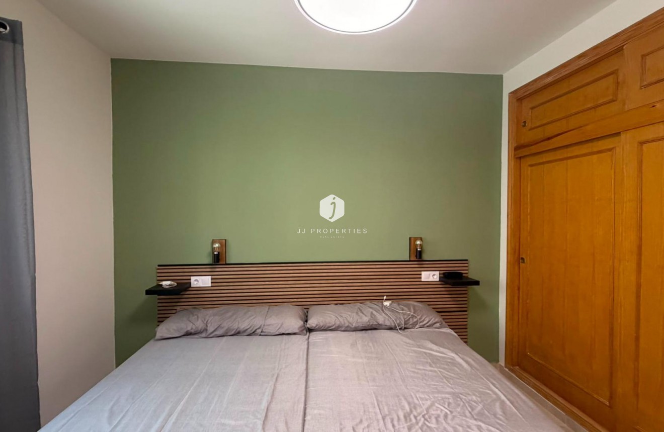 Tweedehands - Bungalow -
Torrevieja - La veleta