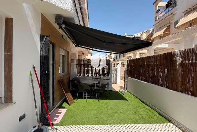 Tweedehands - Bungalow -
Torrevieja - La veleta