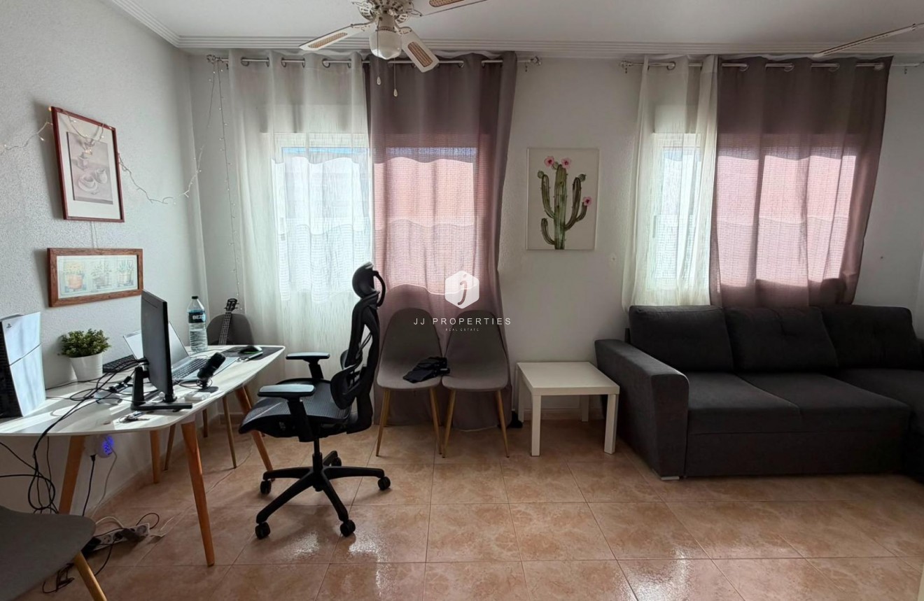 Aus zweiter Hand - Wohnung -
Torrevieja - PARQUE DE LAS NACIONES