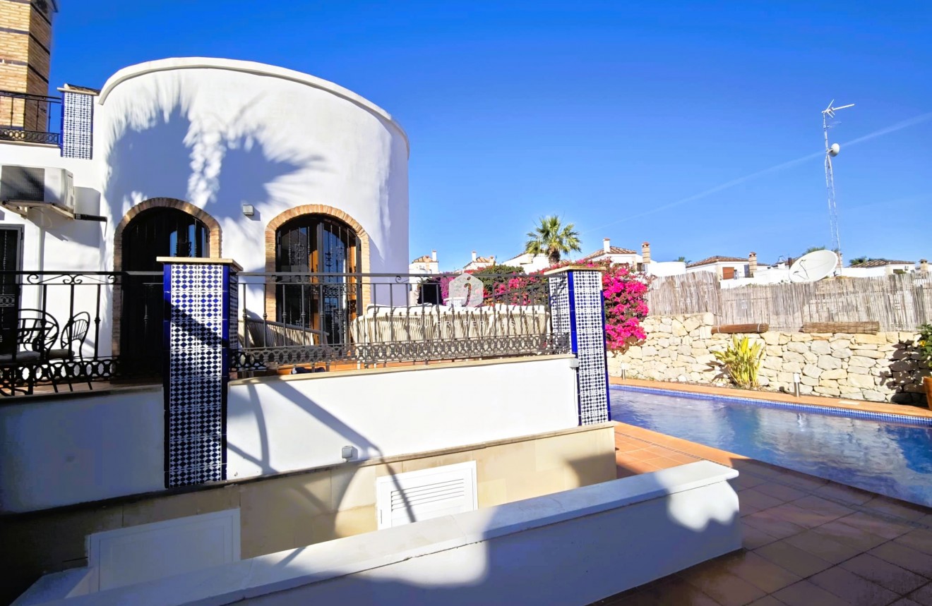 Segunda mano - Villa -
Algorfa - Inland
