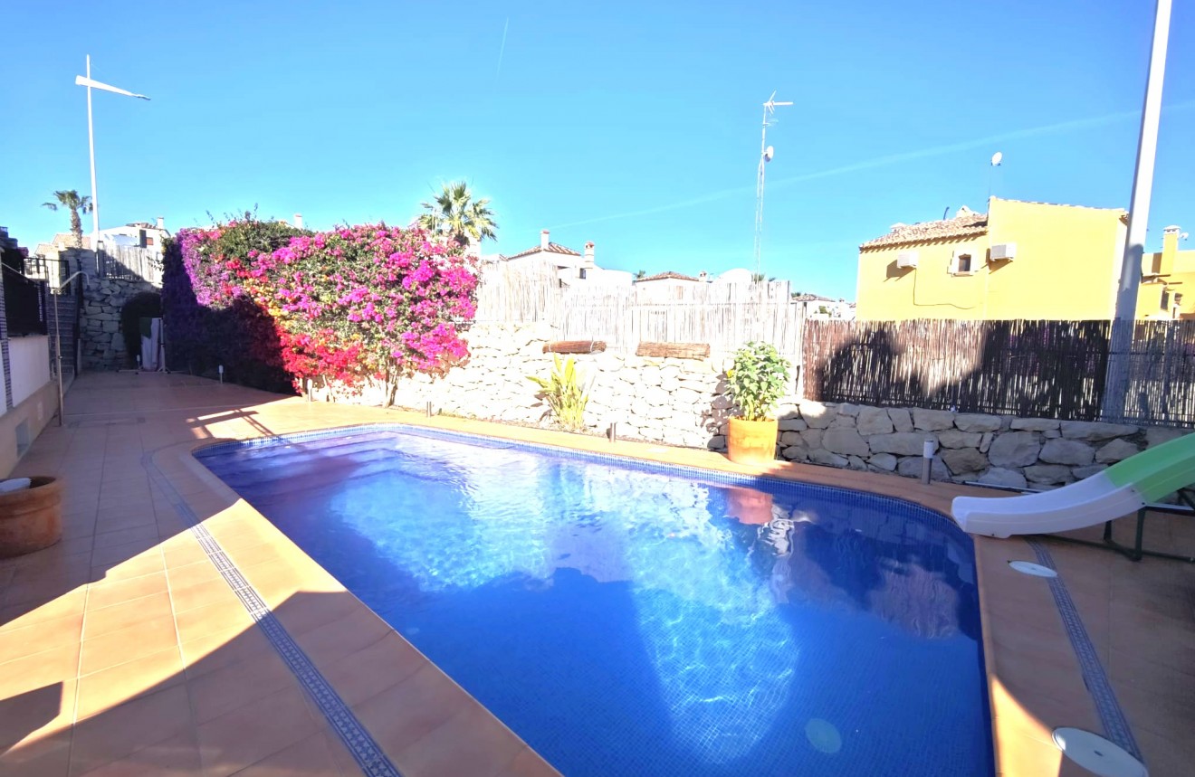 Segunda mano - Villa -
Algorfa - Inland