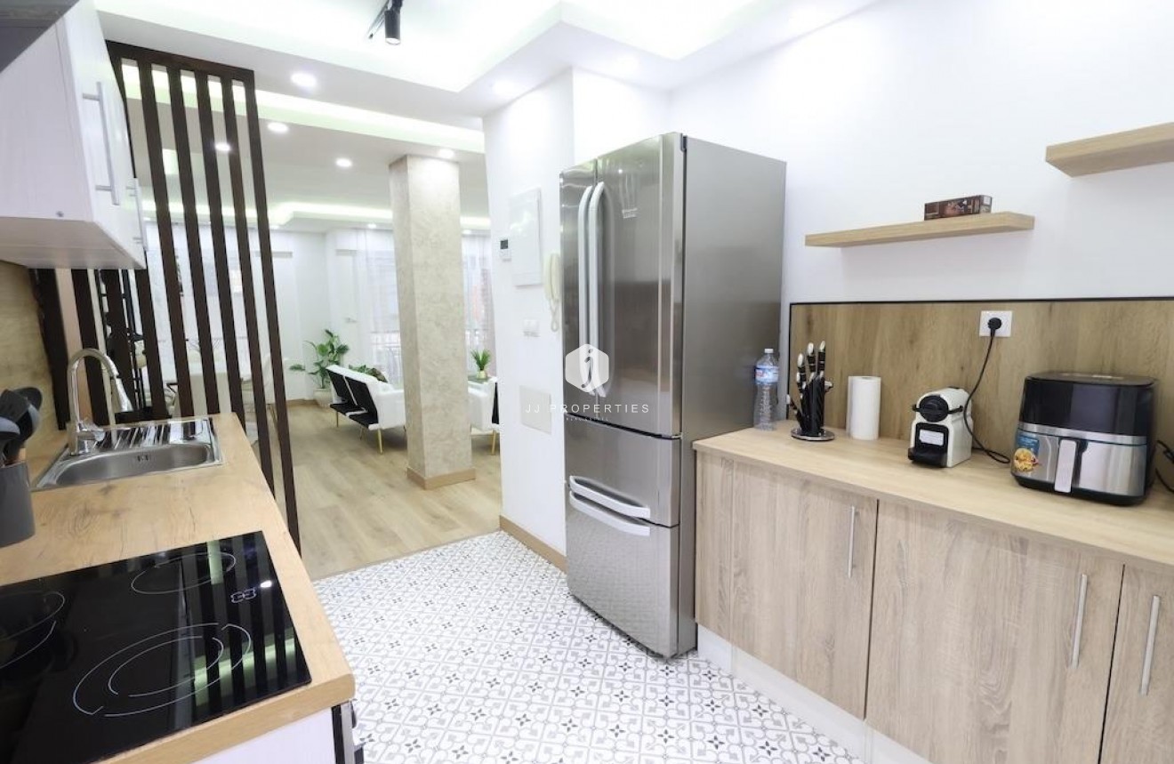 Tweedehands - Appartement / flat -
Torrevieja - Costa Blanca