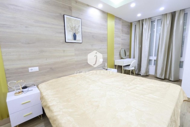 Tweedehands - Appartement / flat -
Torrevieja - Costa Blanca