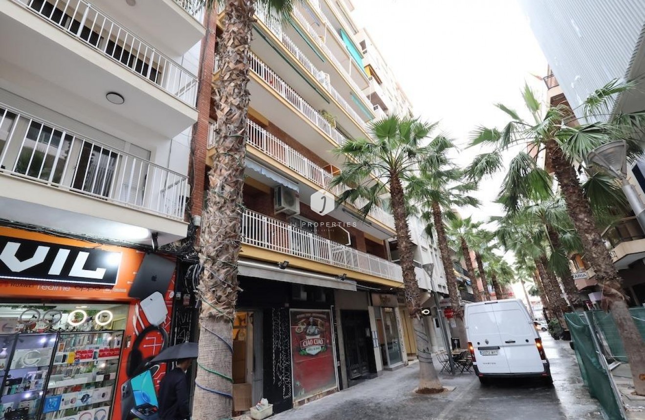 Tweedehands - Appartement / flat -
Torrevieja - Costa Blanca