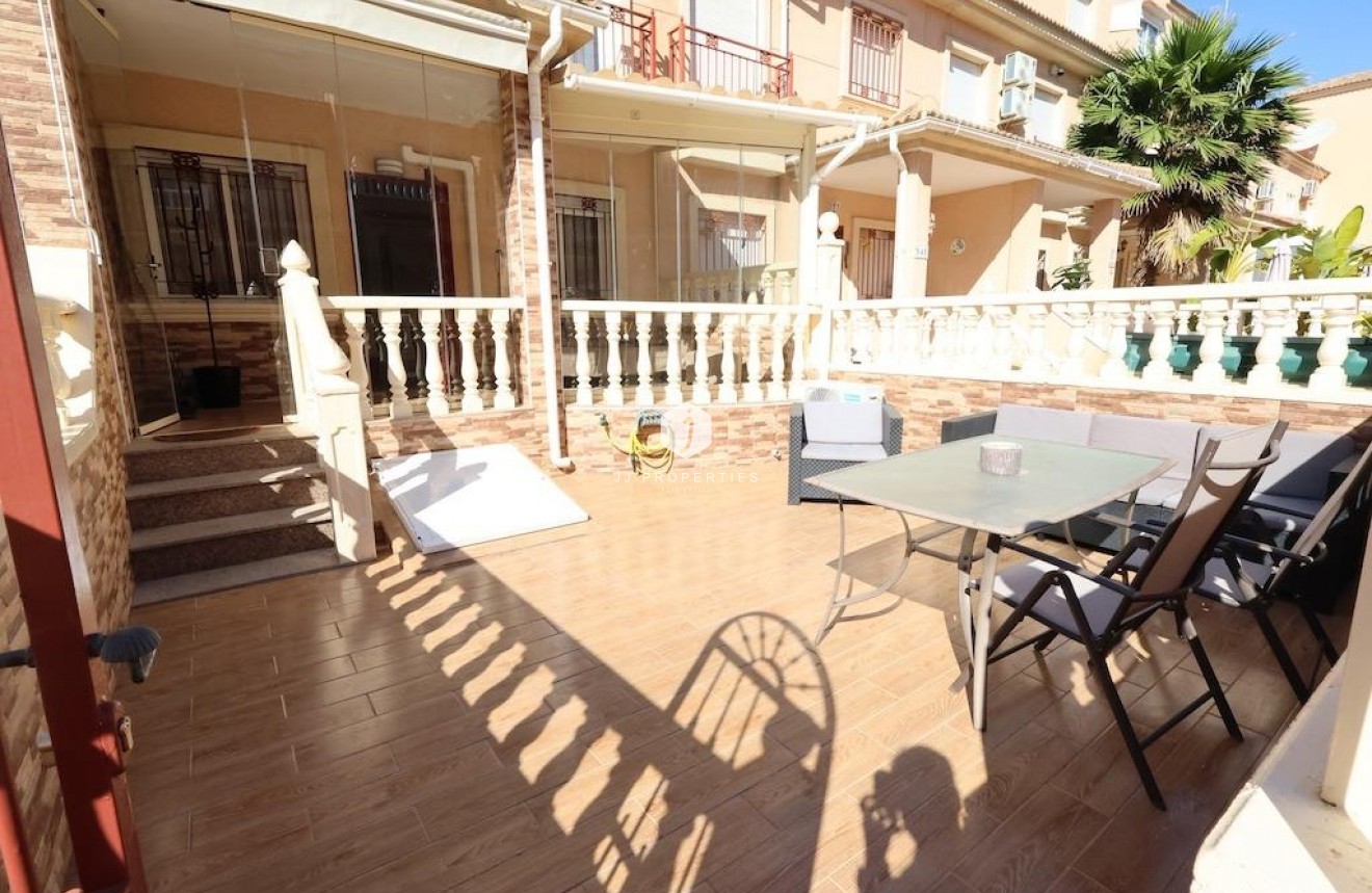 Tweedehands - duplex -
Orihuela Costa - Costa Blanca