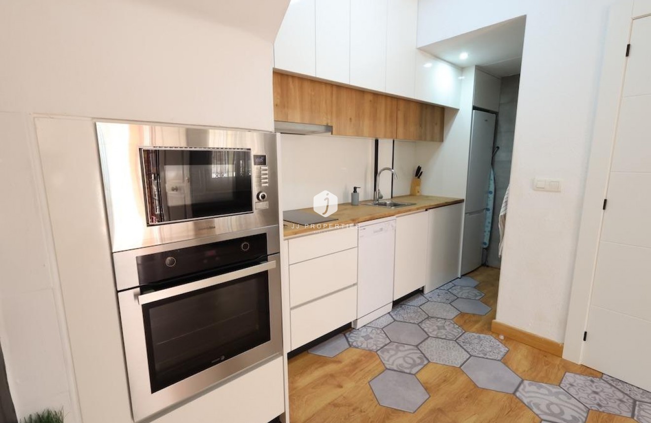 Tweedehands - duplex -
Orihuela Costa - Costa Blanca