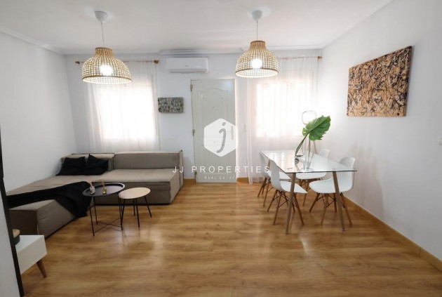 Tweedehands - duplex -
Orihuela Costa - Costa Blanca