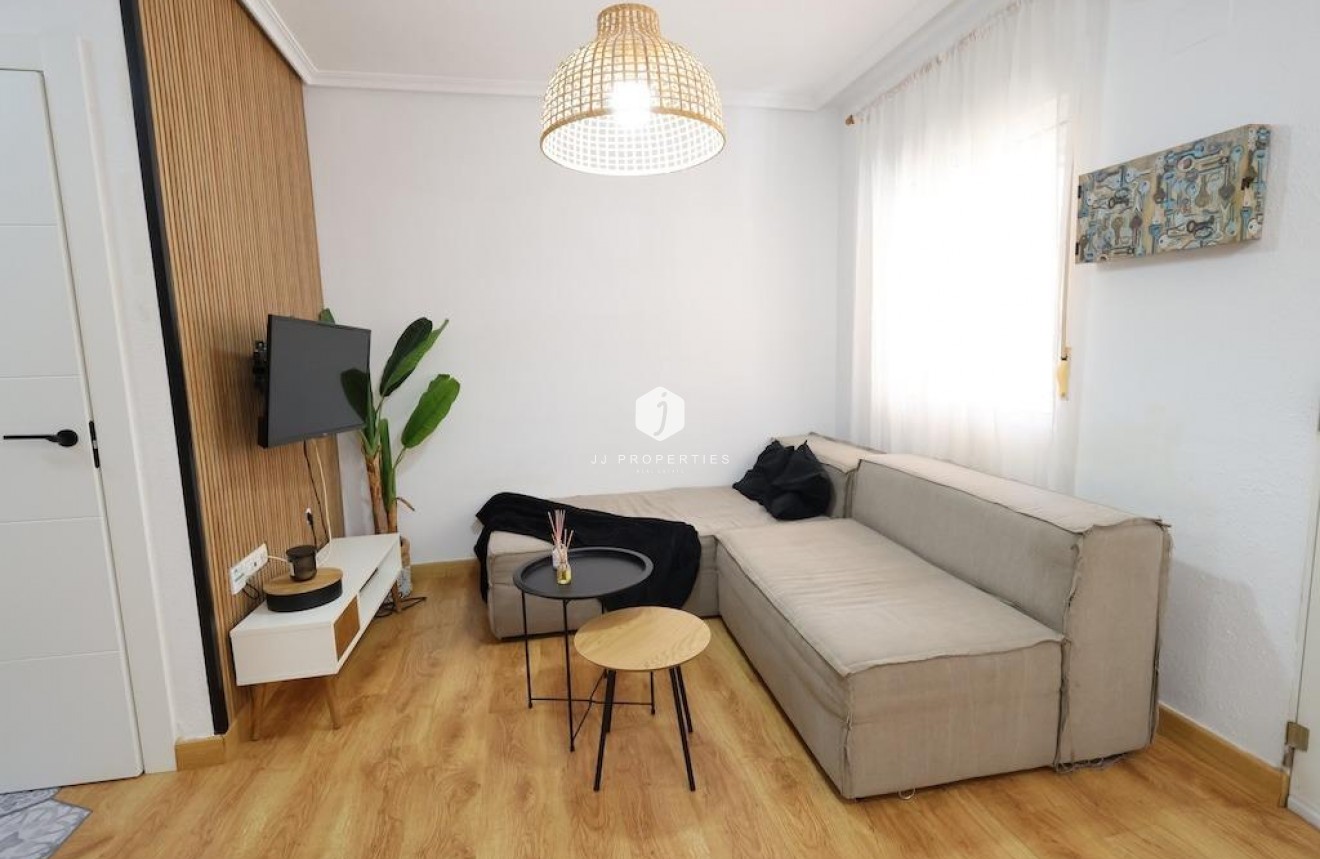 Tweedehands - duplex -
Orihuela Costa - Costa Blanca