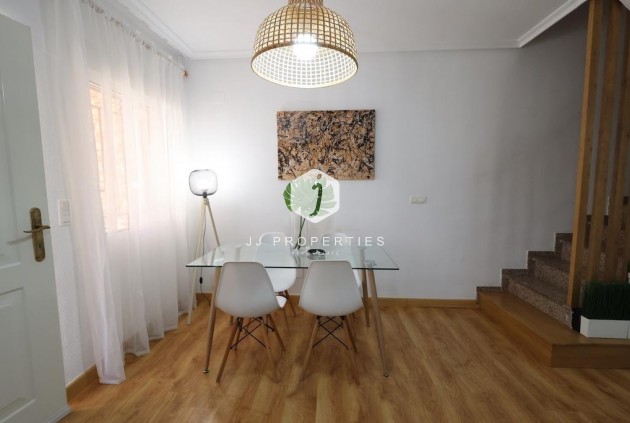 Tweedehands - duplex -
Orihuela Costa - Costa Blanca
