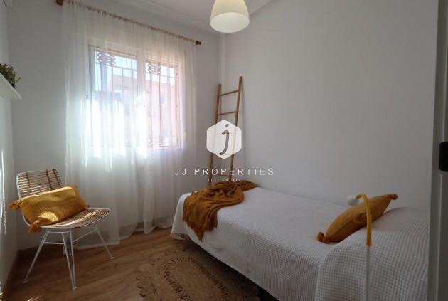 Tweedehands - duplex -
Orihuela Costa - Costa Blanca