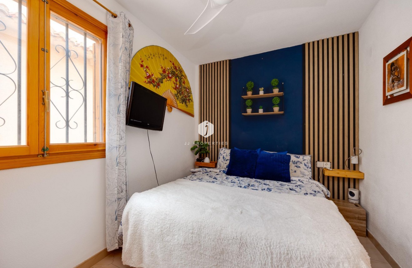 D'occasion - Bungalow -
Torrevieja - La Siesta - El Salado - Torreta