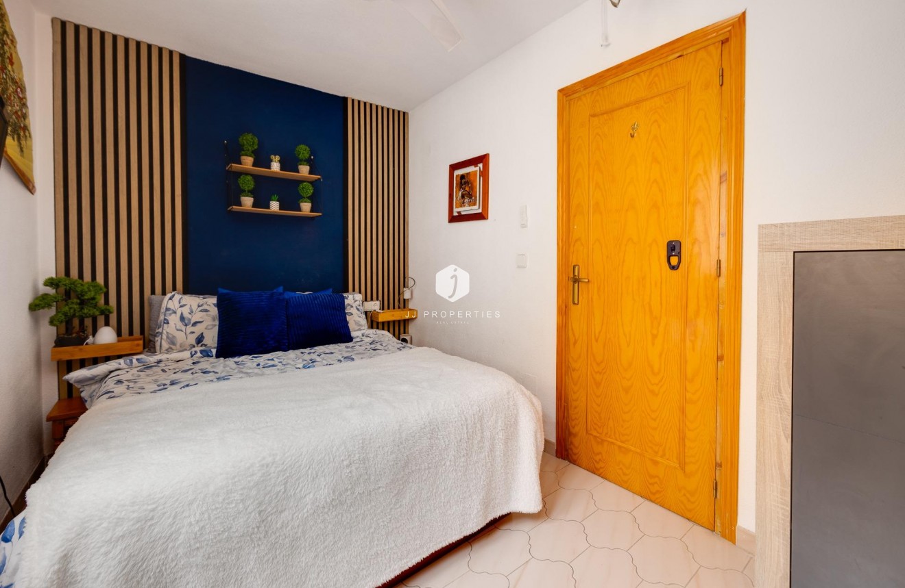 D'occasion - Bungalow -
Torrevieja - La Siesta - El Salado - Torreta