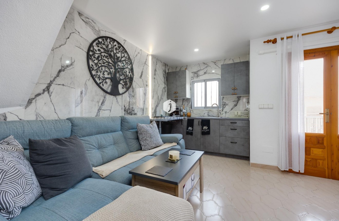 D'occasion - Bungalow -
Torrevieja - La Siesta - El Salado - Torreta