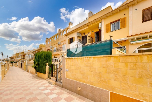 D'occasion - Bungalow -
Torrevieja - La Siesta - El Salado - Torreta