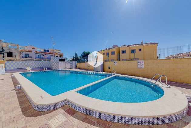 D'occasion - Bungalow -
Torrevieja - La Siesta - El Salado - Torreta