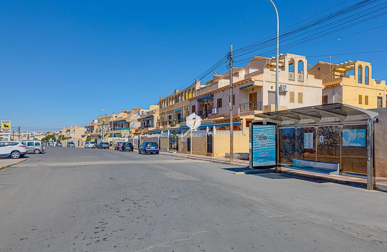 D'occasion - Bungalow -
Torrevieja - La Siesta - El Salado - Torreta