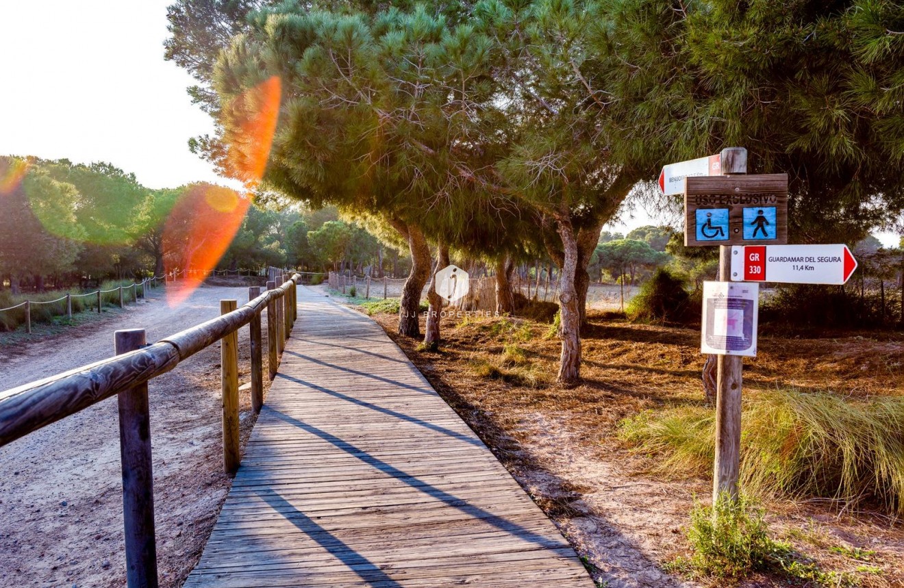 D'occasion - Bungalow -
Torrevieja - La Siesta - El Salado - Torreta