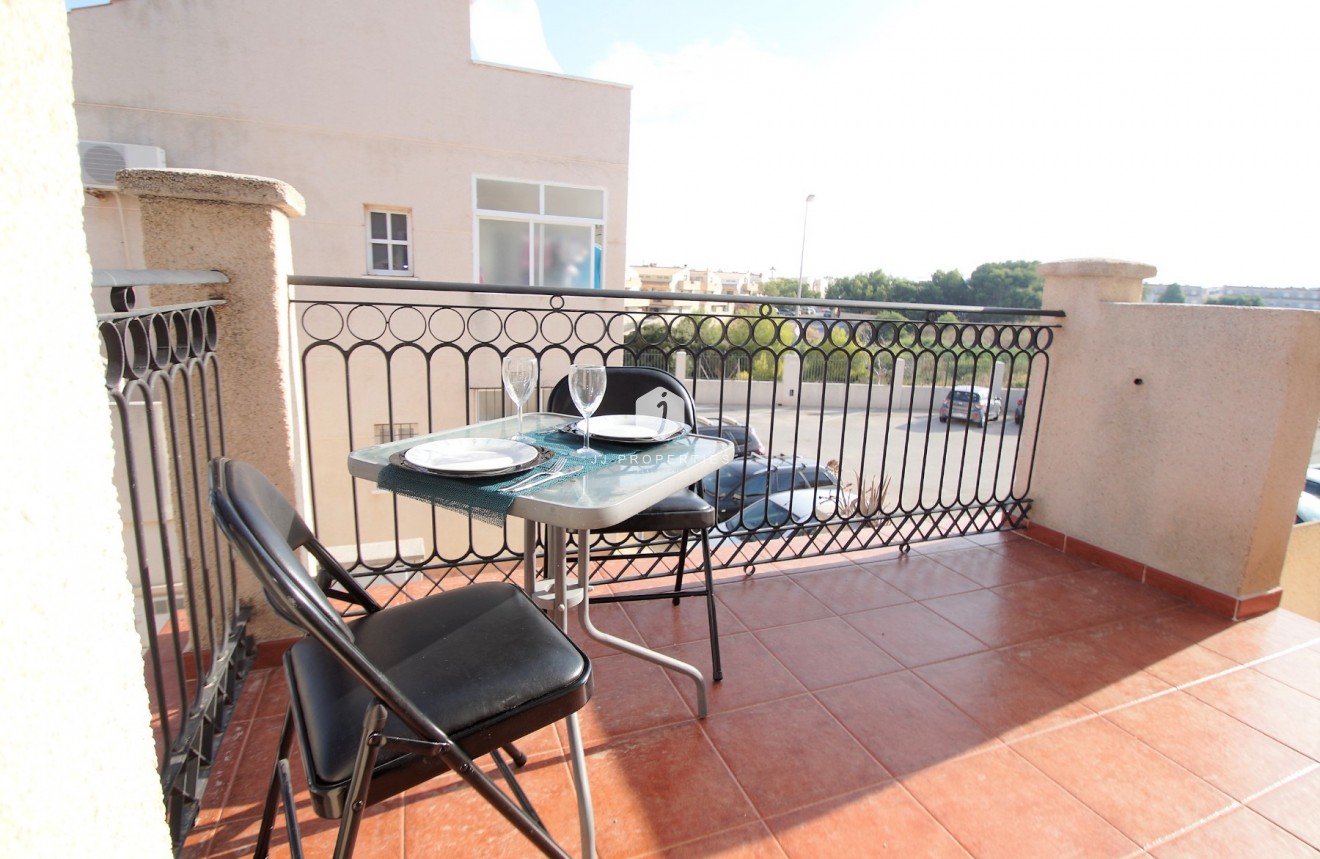 Aus zweiter Hand - Bungalow -
Orihuela Costa - Costa Blanca
