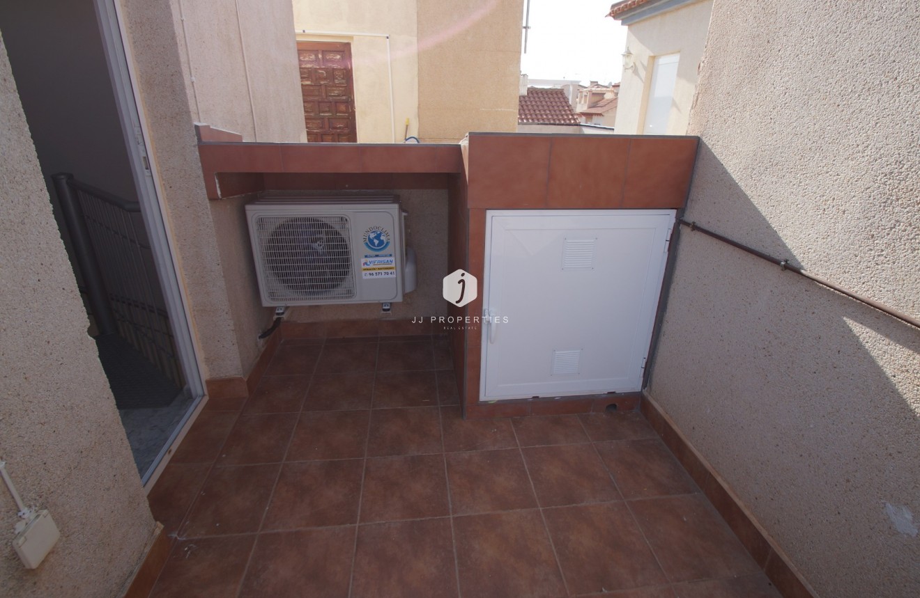 Aus zweiter Hand - Bungalow -
Orihuela Costa - Costa Blanca