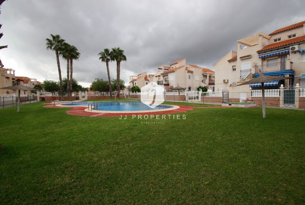 Aus zweiter Hand - Bungalow -
Orihuela Costa - Costa Blanca