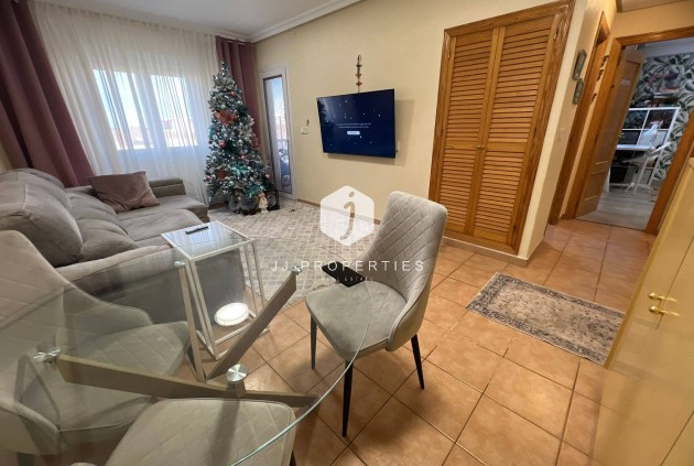 Tweedehands - Appartement / flat -
Torrevieja - aguas nuevas