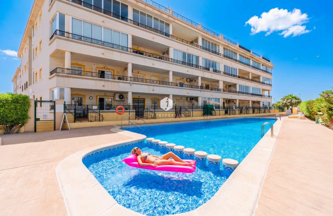 Aus zweiter Hand - Wohnung -
Playa Flamenca - Costa Blanca